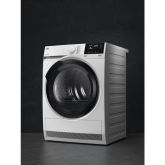 AEG TR718L4B Tumble dryer. 7000 Series, SensiDry technology. 8kg capacity, Easy iron, Bed linen and