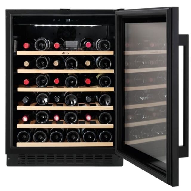 AEG AWUS052B5B Integrated under counter 46 Bottle Wine Cellar for optimal wine storage, 5°C - 18°C 
