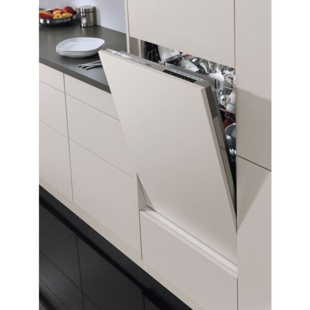 AEG FSE77738P 
Fully integrated 60cm Connected GlassCare dishwasher, 14ps, A-10%, 42dB, 11L, QuickSe