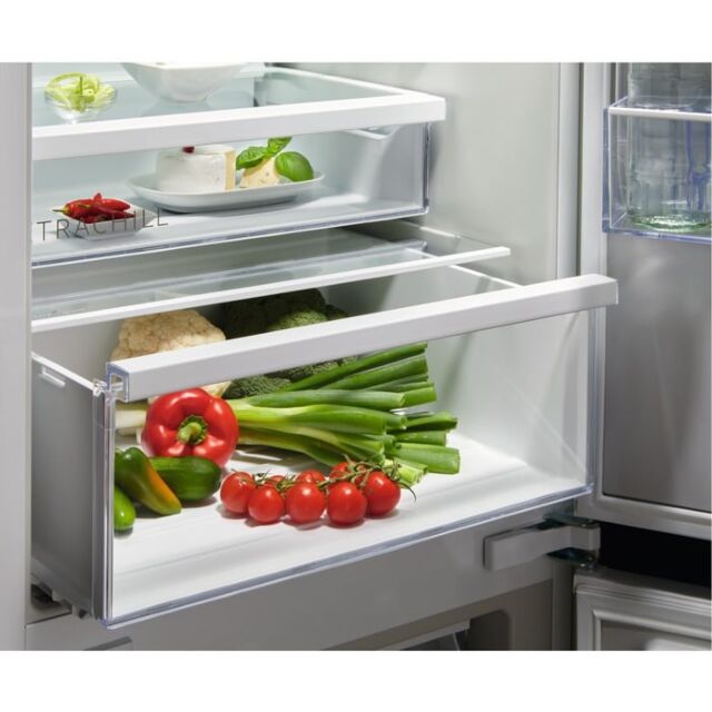 AEG OSC6M191ES
Extra Tall Integrated Frost-Free Fridge Freezer with electronic controls, E Energy,
