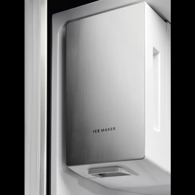 AEG RMB954E9VX 9000 Multiswitch American Style Fridge Freezer
Connected Large capacity Stainless ste