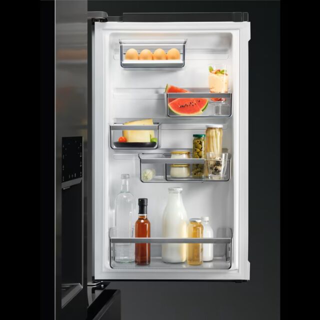 AEG RMB954E9VX 9000 Multiswitch American Style Fridge Freezer
Connected Large capacity Stainless ste