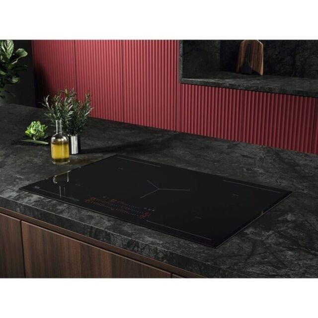 AEG SK85IM0XFB 
80cm Maxisense Induction Hob, 5 cooking sections, Windmill design, Left and Right Br