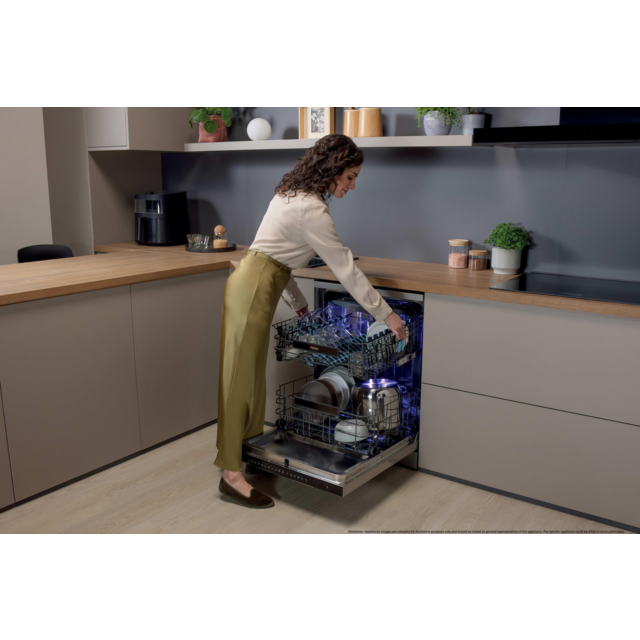 Haier XS 4A4M4BB-80 Dishwasher 14 Place Settings