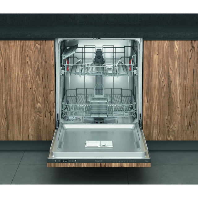 Hotpoint H2IHD526BUK H2I HD526 B UK Built-in 14 Place Settings Dishwasher