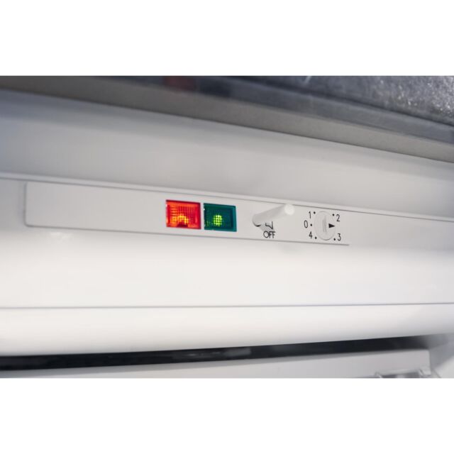 Hotpoint HBUFZ011 integrated upright freezer