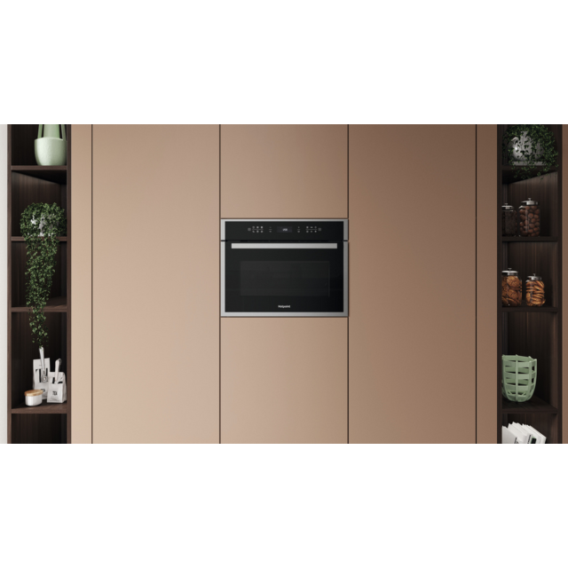 Hotpoint HCW6O7HTSXUK 53L Microwave Oven Black