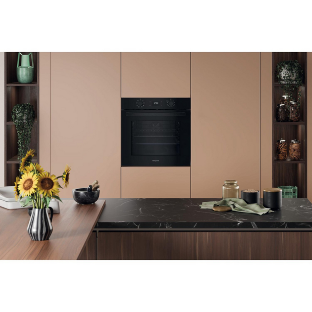 Hotpoint HO455HBUK 60cm Built In Electric Oven Black