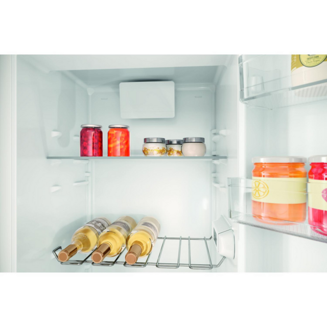Hotpoint HTSD18A011A1 54cm Integrated Fridge Freezer