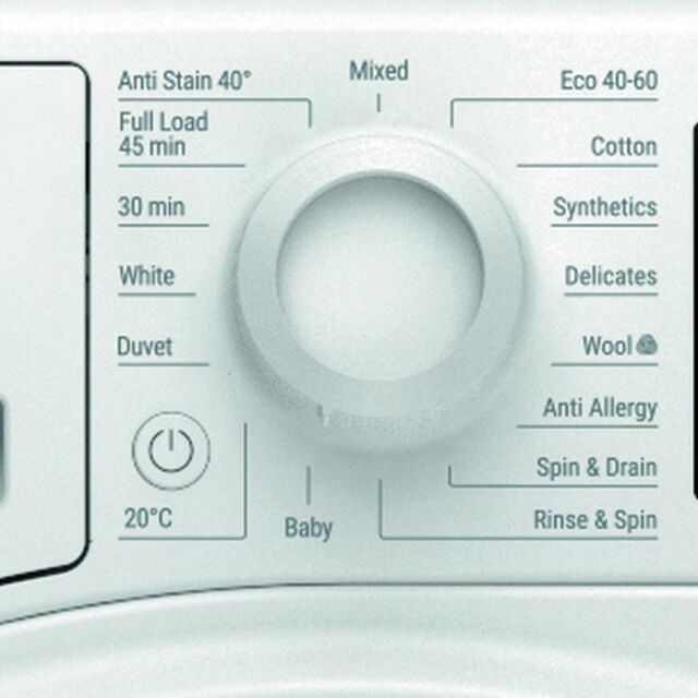 Hotpoint NSWF846WUK freestanding front loading washing machine