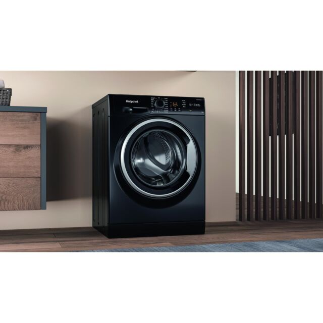 Hotpoint NSWM1046BSUK freestanding front loading washing machine
