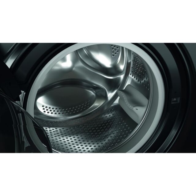 Hotpoint NSWM1046BSUK freestanding front loading washing machine