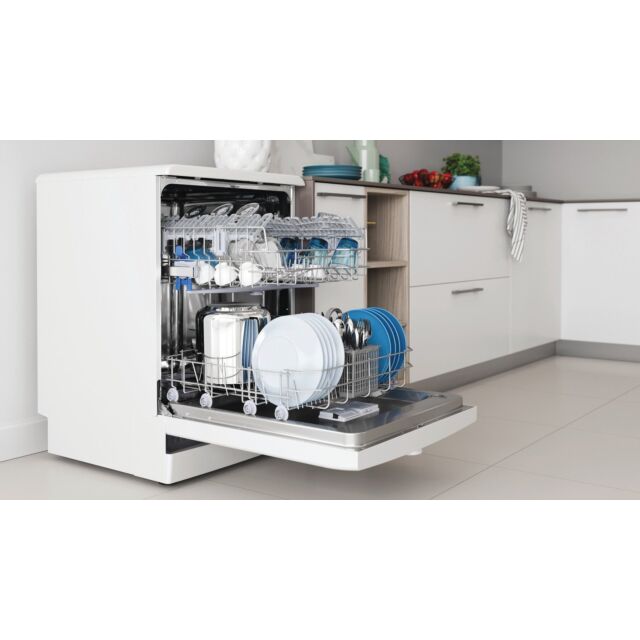 Indesit D2FHK26 Dishwasher: full size, white colour - D2F HK26 UK