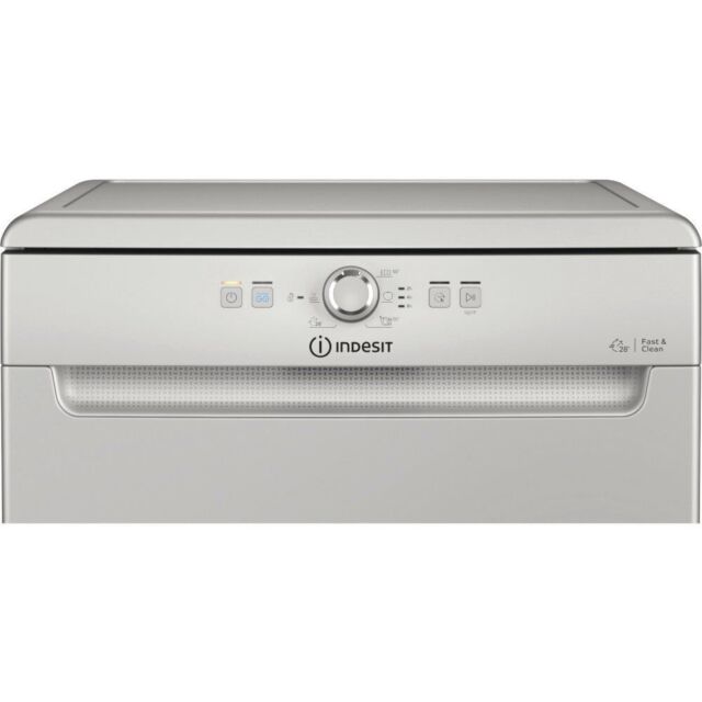 Indesit D2FHK26S Dishwasher: full size, silver colour - D2F HK26 S UK