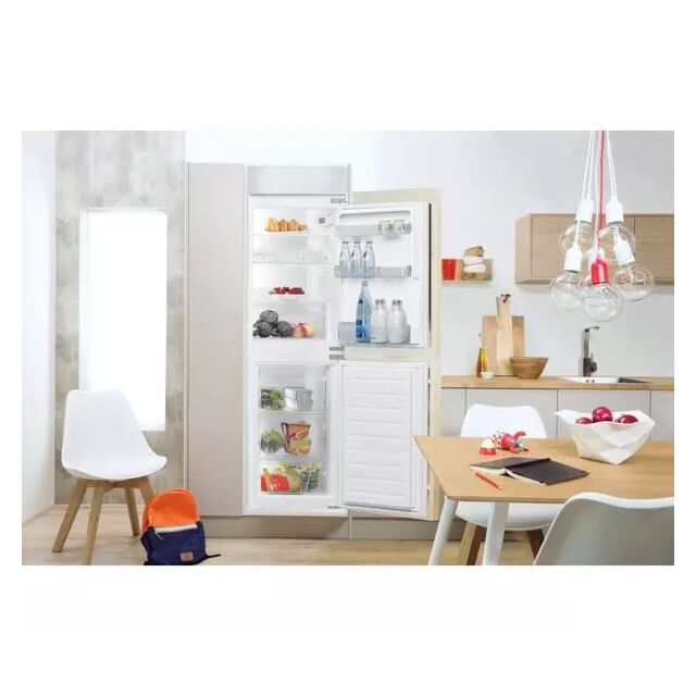 Indesit EIB15050A1D1 Built-In Low Frost Fridge Freezer