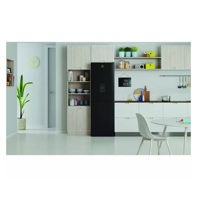 Indesit INFC850TI1KAQUA1 Freestanding fridge freezer: frost free - INFC8 50TI1 K AQUA 1