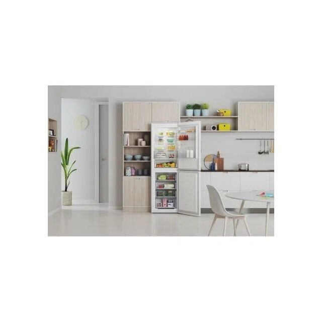Indesit INFC850TI1W1 Fridge Freezer
