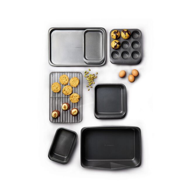 Masterclass Smart Space Seven-Piece Stacking Non-Stick Baking + Roasting Set