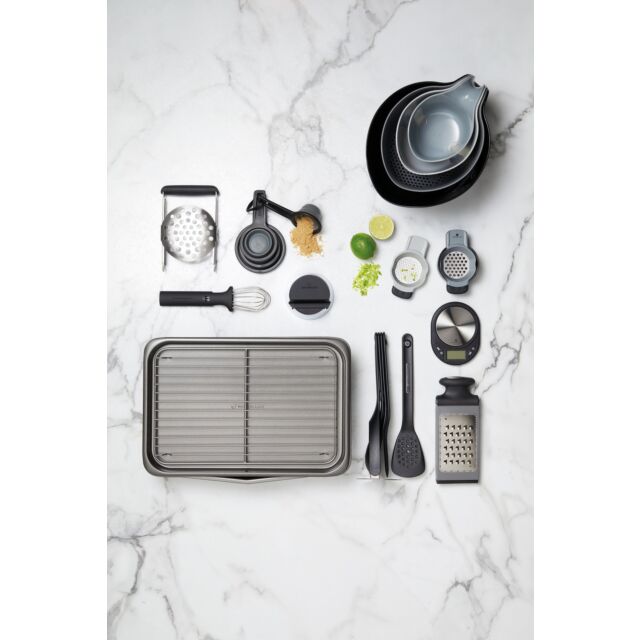 Masterclass Smart Space Seven-Piece Stacking Non-Stick Baking + Roasting Set