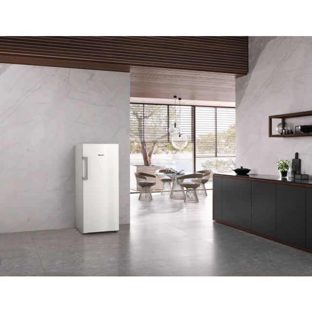 Miele FN4722 E 145x60cm, WiFi enabled, E Energy Rating Freezer