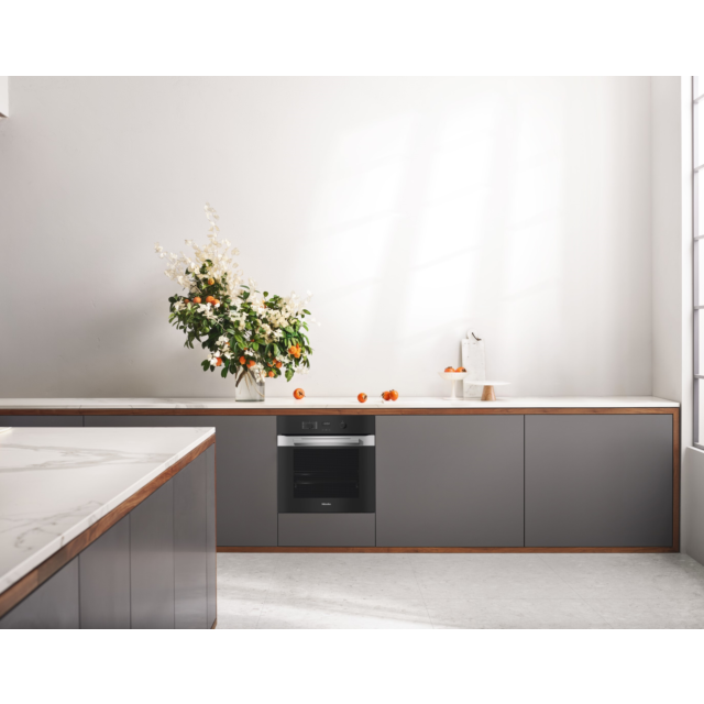 Miele H2860BP 7 Functions, Easy, 76 litre capacity, Rapid heat-up, SoftOpen/Close, Pyrolytic cleanin