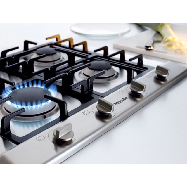 Miele KM 2010 650mm wide, 4 zone gas hob