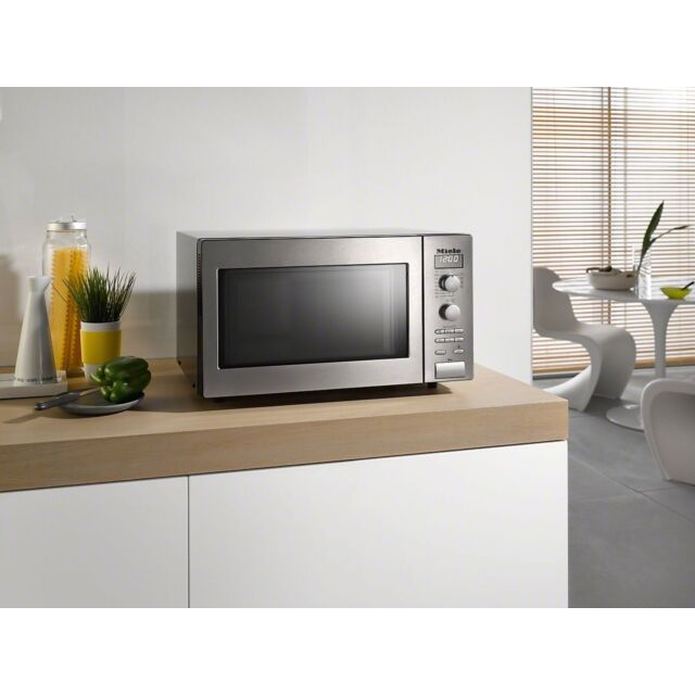 Miele M6012 Freestanding, 80-900W Microwave, 800W Grill, dial , 26 litre capacity, Automatic Program