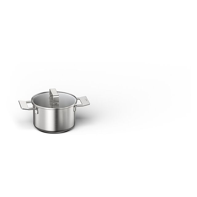 Siemens HZ9SE040 Four piece pan set, suited for induction, radiant ceramic and gas. Consists of 1 x 