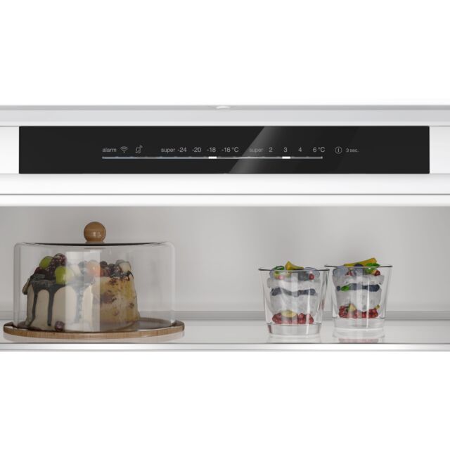 Siemens KB96NNSE0 193.5x69 XXL NoFrost bottom freezer, LED light with soft start, 2 HyperFresh Chill