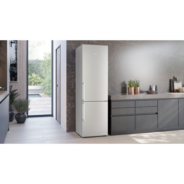 Siemens KG39NAIAU 203x60 noFrost fridge freezer, hyperFresh, bottle rack, bottle chiller, freezer li